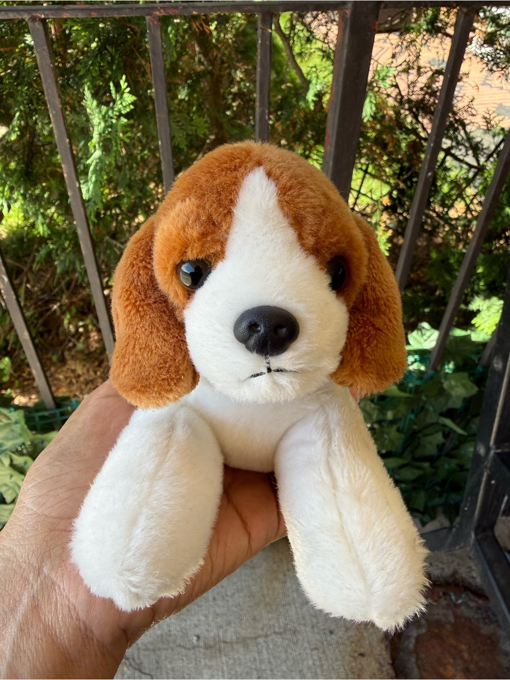 Aurora World Beagle Puppy Dog Plush 8" Mini Flopsies Black White Brown